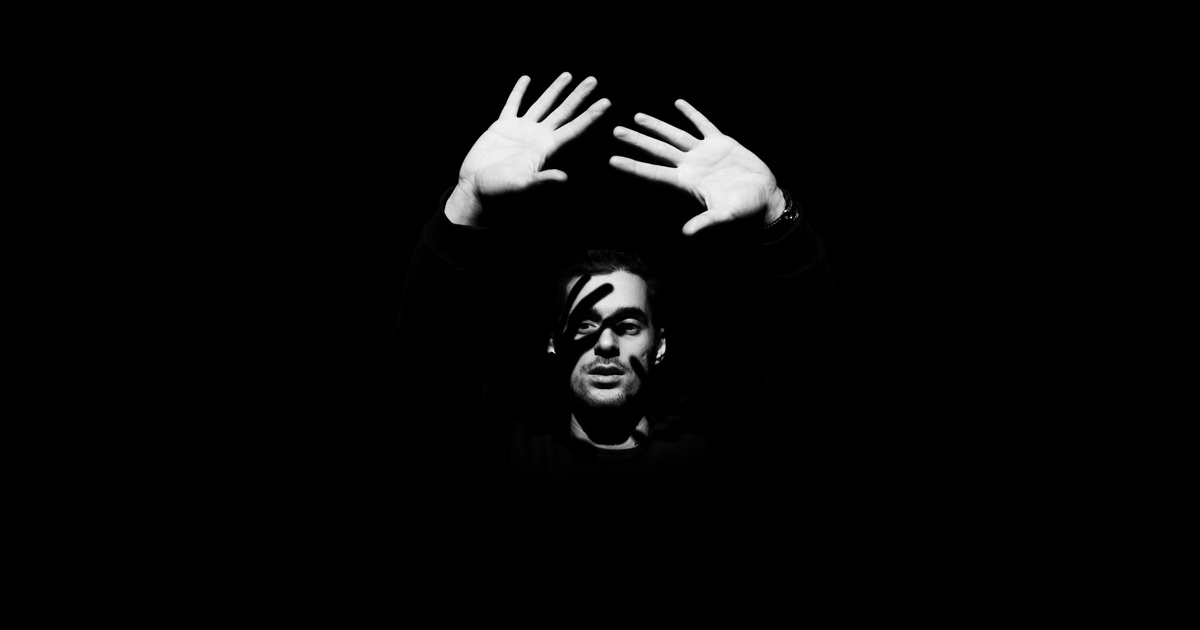 Евгений Пыхтин о том, что такое современный театр и как его понимать Художественный руководитель ЦТМ, актёр Евгений Пыхтин о современном театре