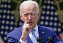 Байден поговорил с братом Флойда после вердикта экс-полицейскому