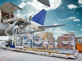 Преимущества доставки грузов авиатранспортом