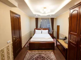 Где посмотреть онлайн стоимость номеров в гостиницах Казахстана и Алматы?