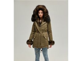 Женская зимняя парка с натуральным мехом: с чем носить?