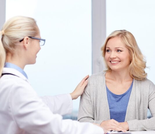 Почему женщины боятся ходить к гинекологу и как с этим бороться