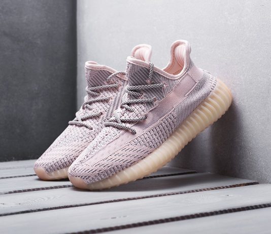С чем стоит носить Adidas Yeezy Boost 350 V2?