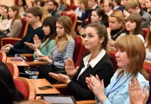 Почему студентам стоит принимать участие в научных конференциях?