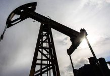 Добыча нефти в Казахстане сократилась на 11%