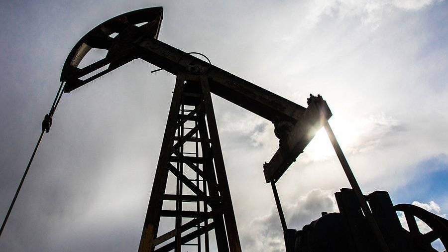 Добыча нефти в Казахстане сократилась на 11%