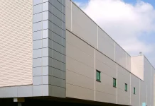 Преимущества применения трехслойных сэндвич-панелей