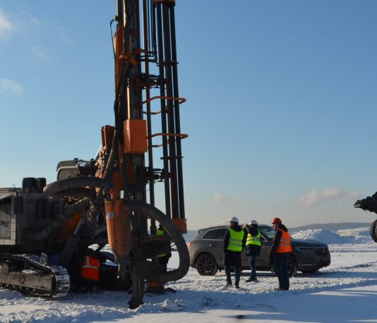 Бурение скважин под взрыв