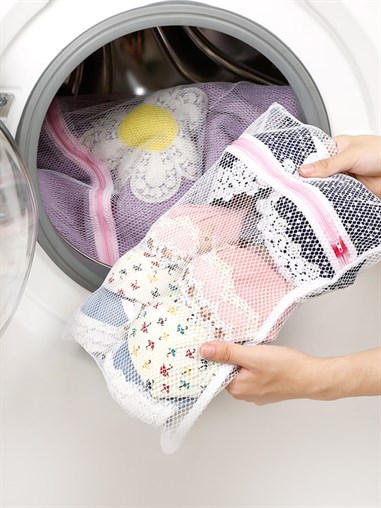 Мешок для стирки :дополнительный способ защиты деликатных вещей и стиральной машинки