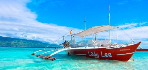 Круиз на филиппинской лодке по трем красивейшим островкам около острова Себу на Филиппинах