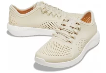 Какими качествами обладают кроссовки Крокс