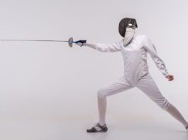Виды спортивных товаров для фехтования