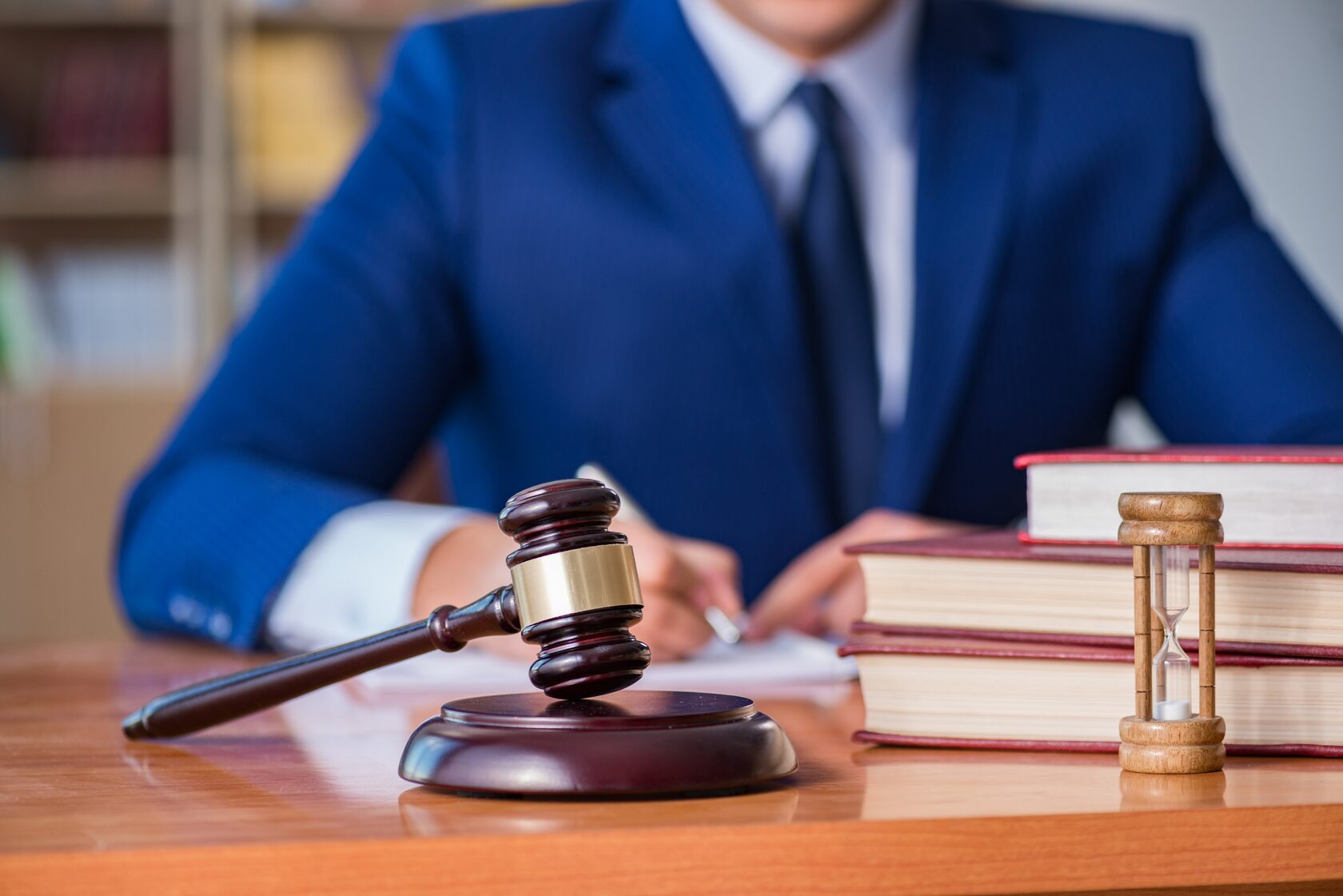Защитник ваших прав: роль и значимость юриста по РНП