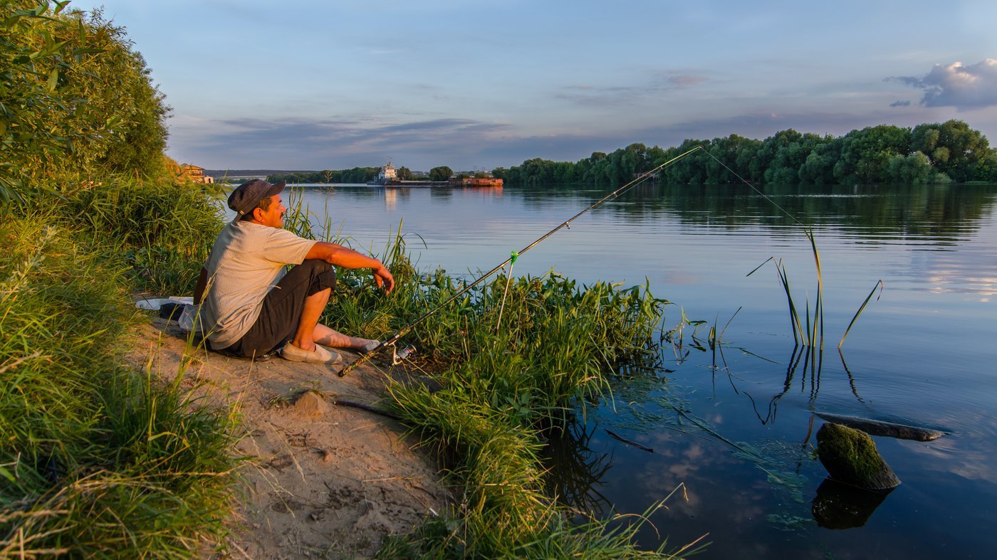 Красивый водоём рыбалка