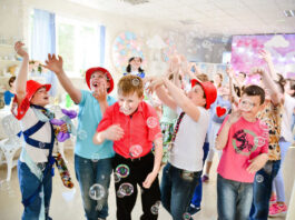 Празднование выпускного в 4 классе: традиции, мероприятия и организация незабываемого праздника