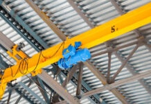 Виды консольных кранов: характеристики и области применения