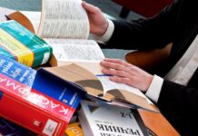 Когда требуется перевод: важность профессиональных переводчиков