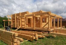 Дома из бруса: преимущества, особенности и этапы строительства