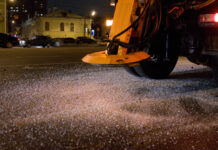 Противогололедные средства: когда и как использовать для обеспечения безопасности на дорогах