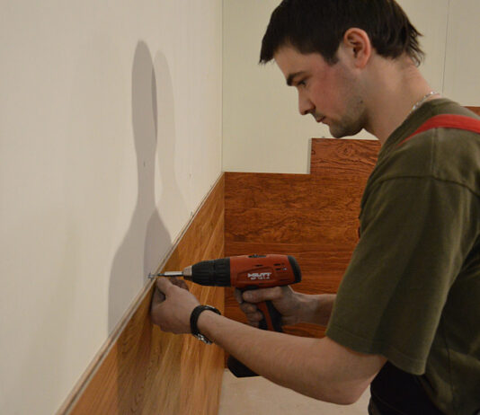 Самостоятельная укладка стеновых панелей: детальное руководство