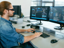 Как нанять программиста: поиск, отбор и адаптация специалиста для успешной работы