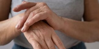 Причины отёчности рук: основные факторы и способы решения проблемы