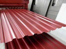 Профнастил: универсальный материал для строительства и отделки