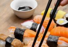 Три причины, почему стоит заказать доставку суш и роллов на дом