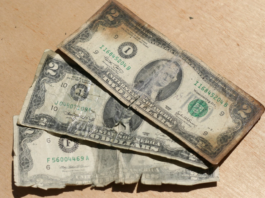 Ветхие доллары в 2025: как превратить «уставшие» банкноты в нормальные деньги