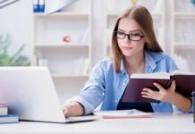 Курсы для работников образования: как выбрать полезное обучение и не тратить время зря