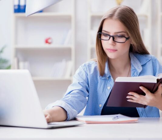 Курсы для работников образования: как выбрать полезное обучение и не тратить время зря