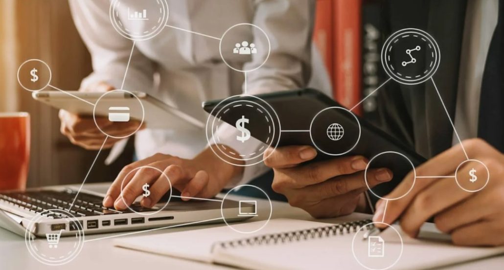 IT-аутсорсинг vs. IT-аутстаффинг: стратегический выбор для комплексной поддержки инфраструктуры и безопасности