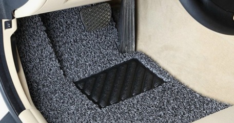 Какие коврики в машину лучше на зиму?
