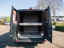 Как заказать катафалк: виды транспорта и порядок действий