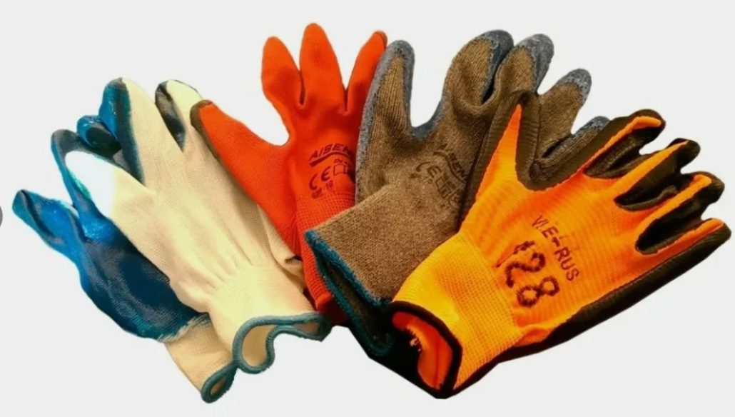 Рабочие перчатки: защита рук при любых задачах