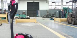 Как работают тележки погрузчики: принцип действия и сферы применения